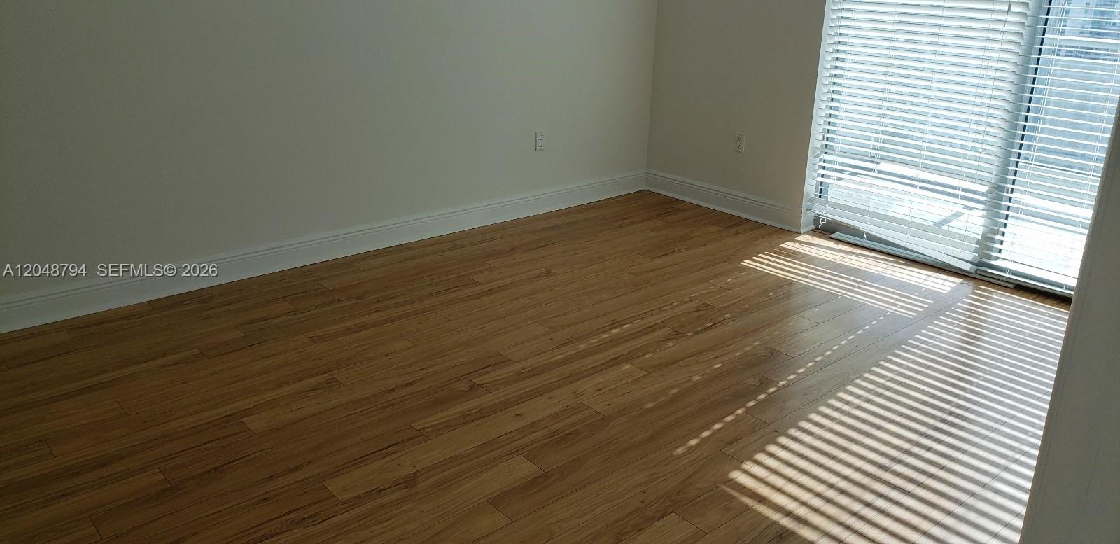 90 Southwest 3rd Street, Unit 3710 Miami, FL 33130 - Photo 12 of 28 Gallery Image 12