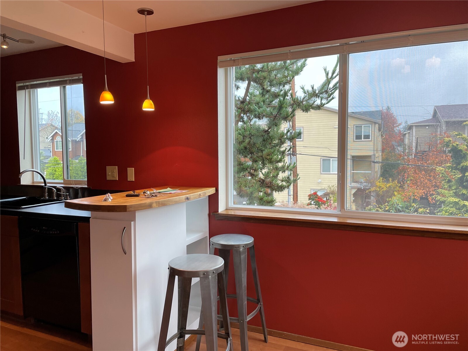 731 North 94th Street, Unit 8 Seattle, WA 98103 - Photo 14 of 40