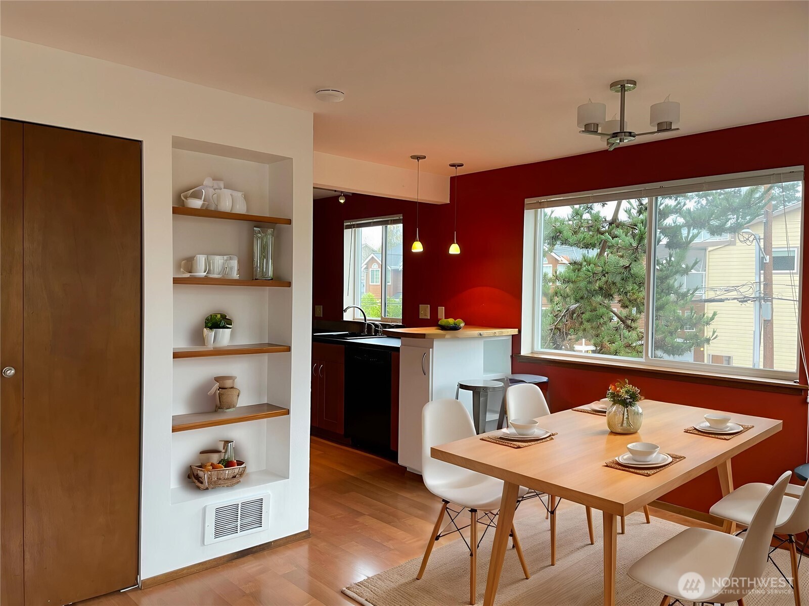 731 North 94th Street, Unit 8 Seattle, WA 98103 - Photo 17 of 40