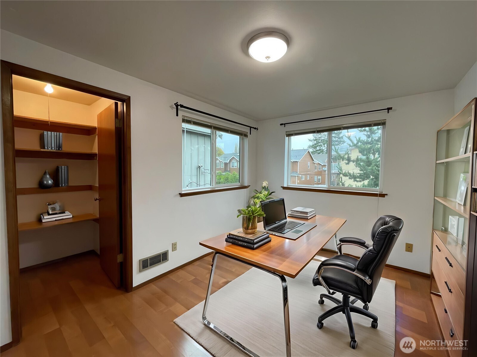 731 North 94th Street, Unit 8 Seattle, WA 98103 - Photo 19 of 40