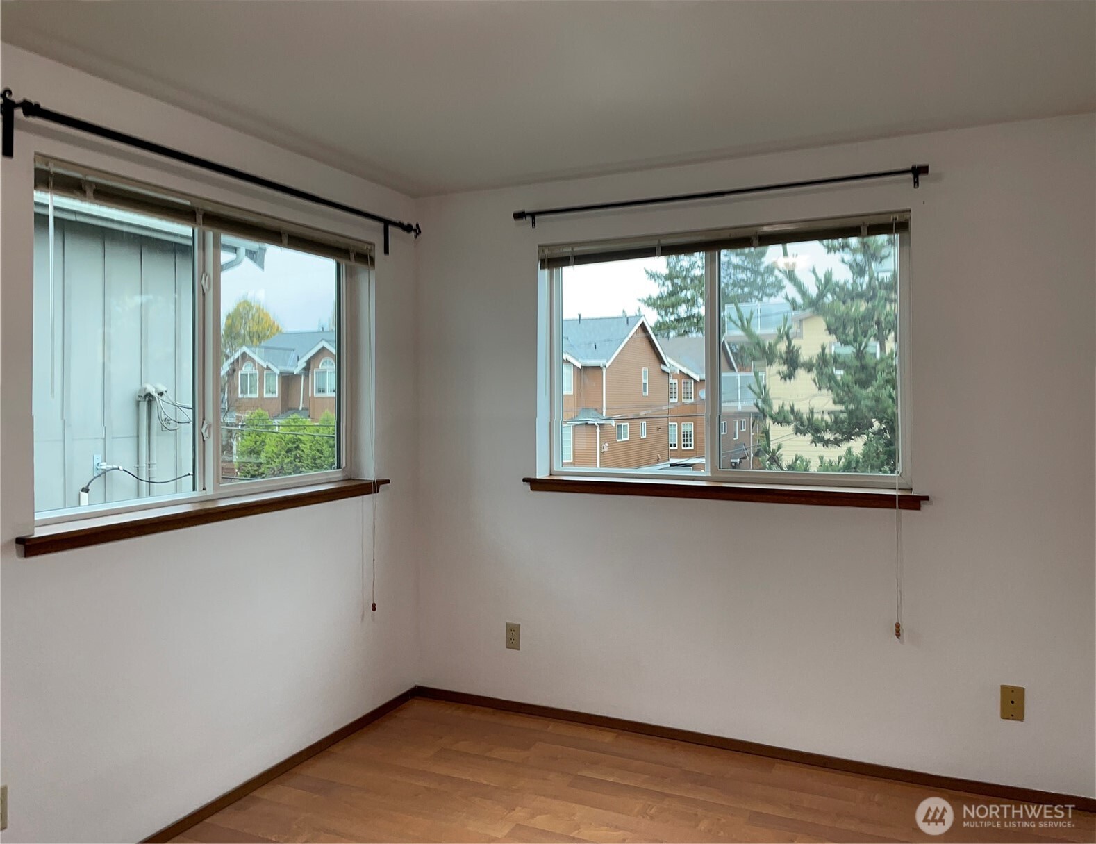 731 North 94th Street, Unit 8 Seattle, WA 98103 - Photo 20 of 40