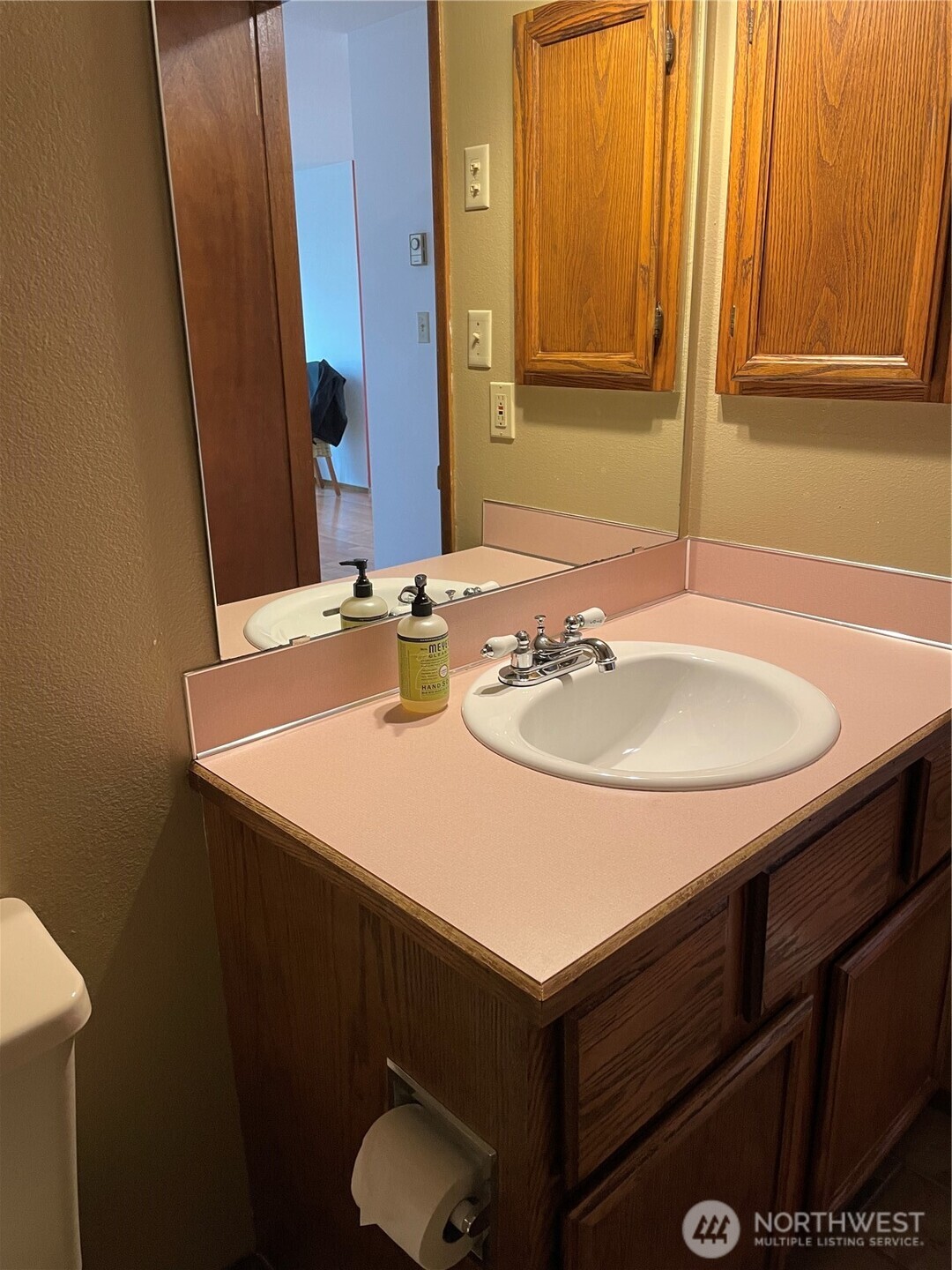 731 North 94th Street, Unit 8 Seattle, WA 98103 - Photo 31 of 40