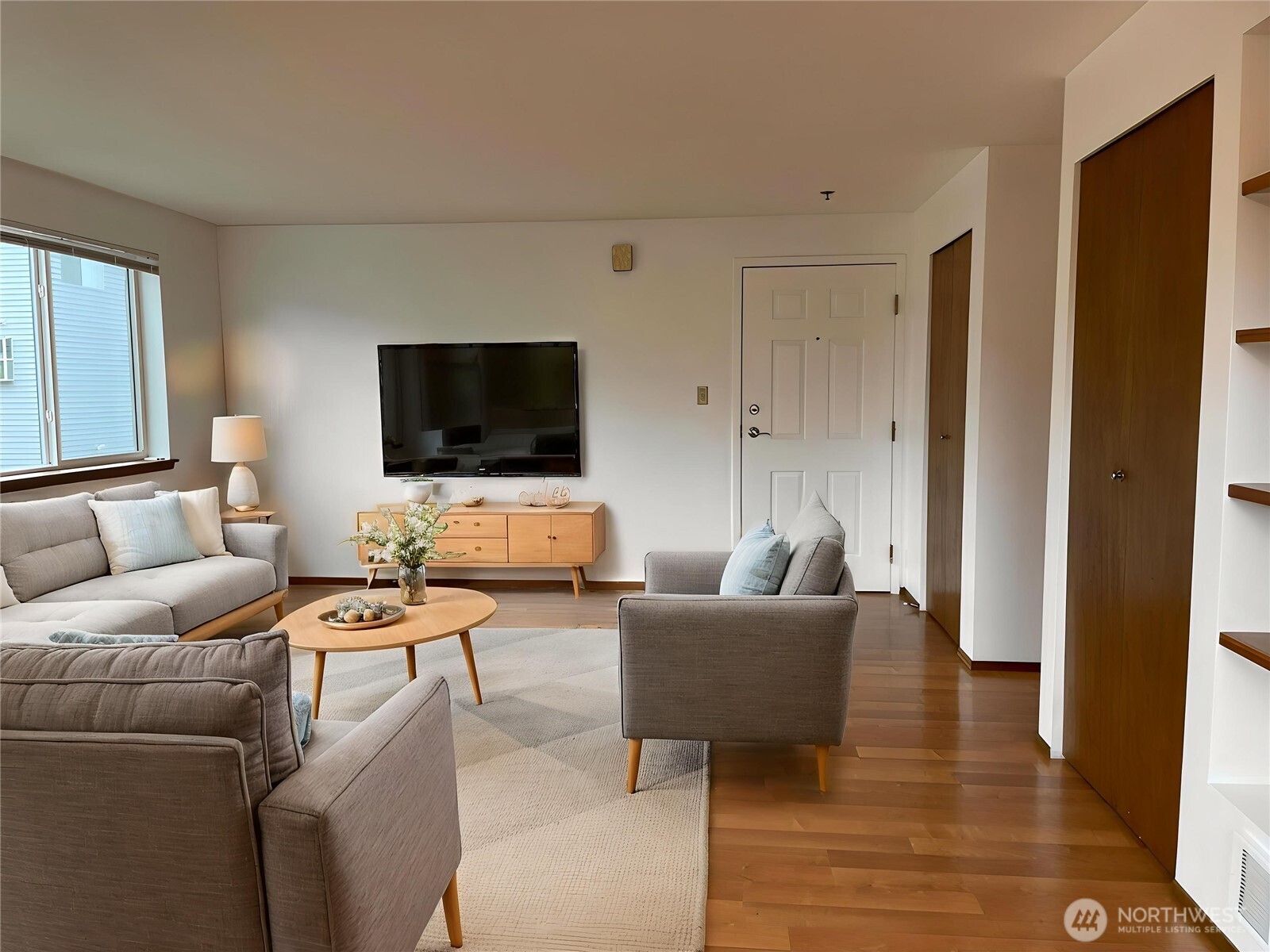 731 North 94th Street, Unit 8 Seattle, WA 98103 - Photo 34 of 40