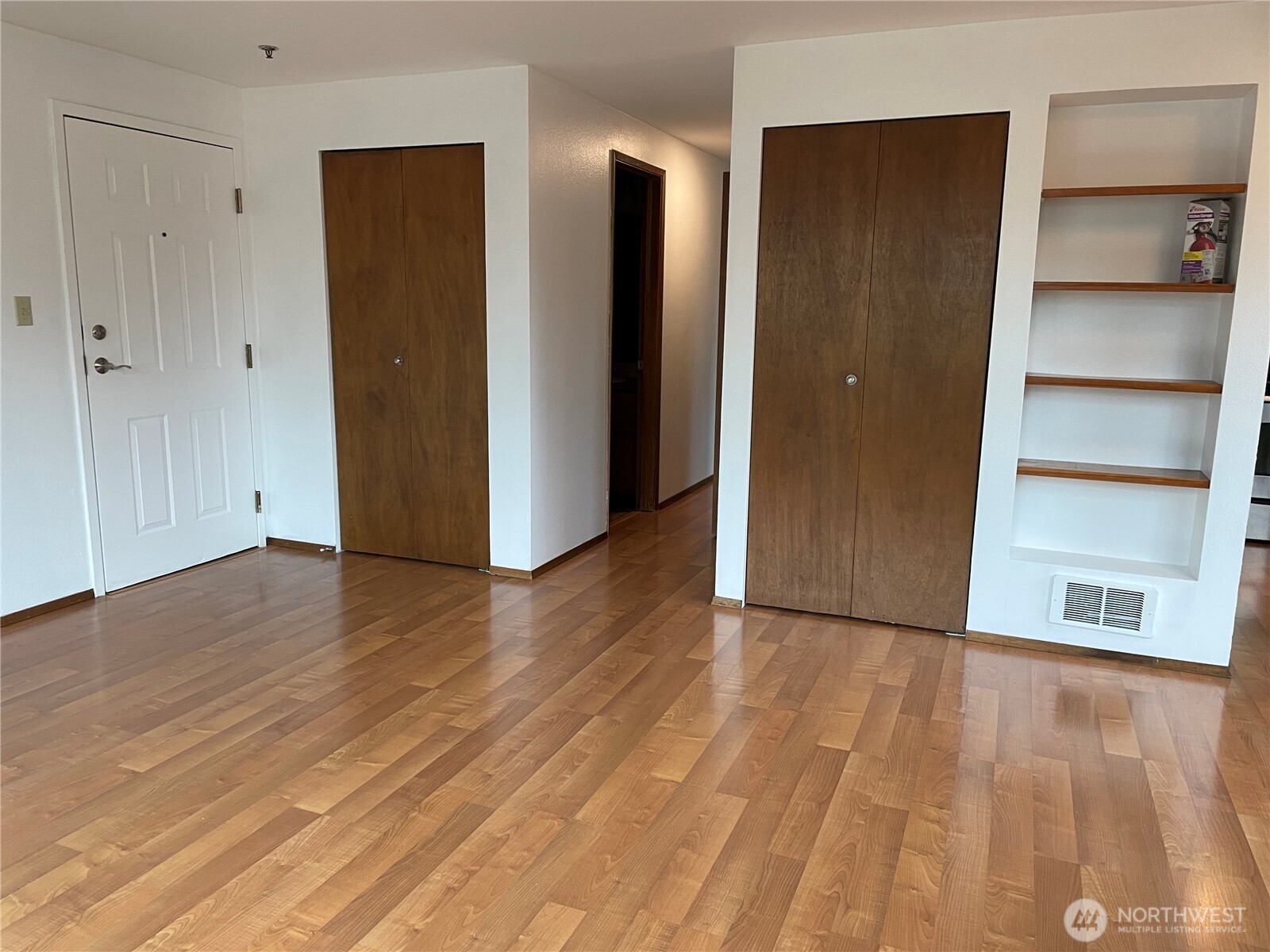 731 North 94th Street, Unit 8 Seattle, WA 98103 - Photo 39 of 40