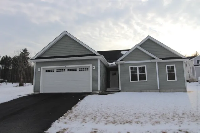 $879,900 | 8 Weber Farm Road, Unit 8, Wrentham, MA 02093