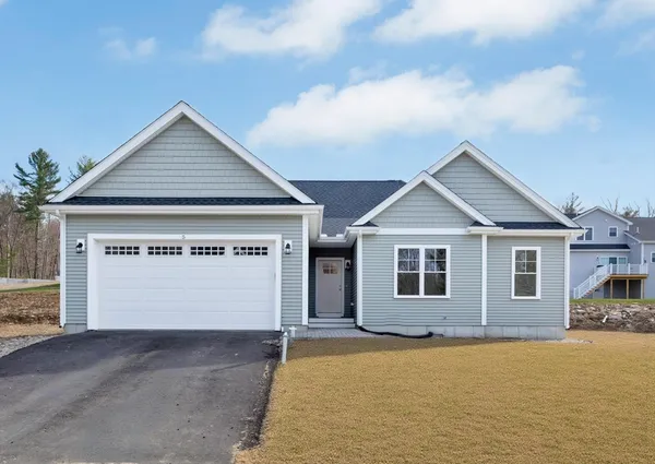 $879,900 | 8 Weber Farm Road, Unit 8, Wrentham, MA 02093