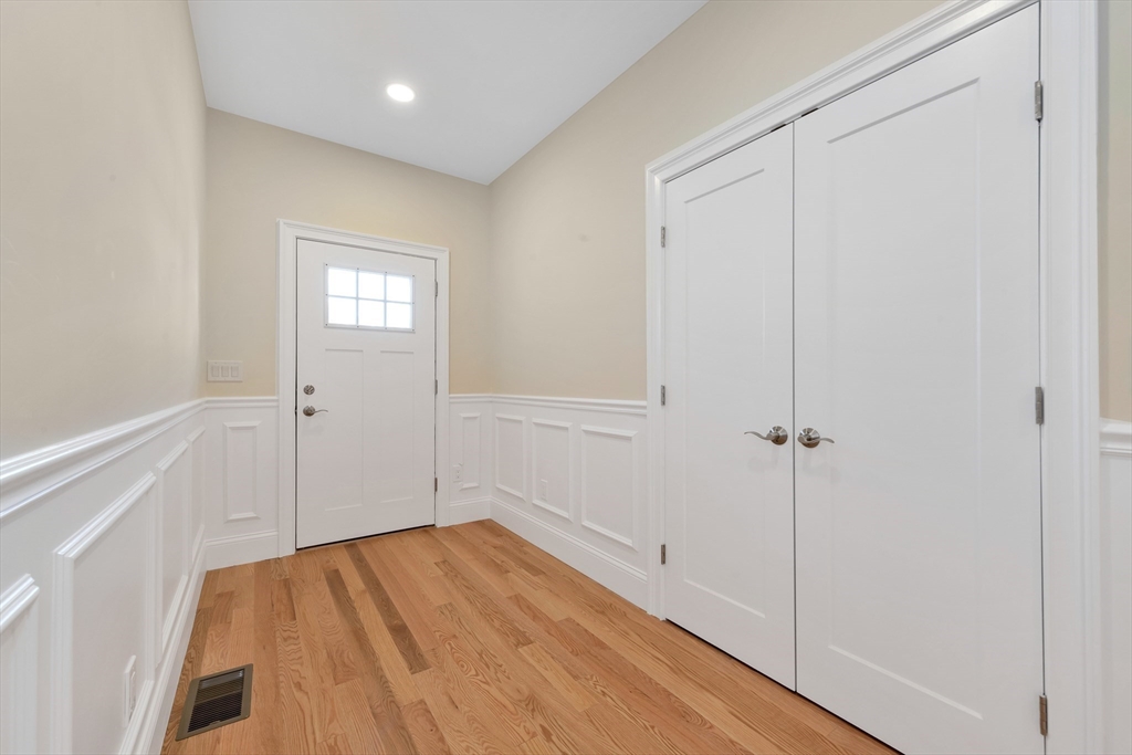 8 Weber Farm Road, Unit 8 Wrentham, MA 02093 - Photo 2 of 8