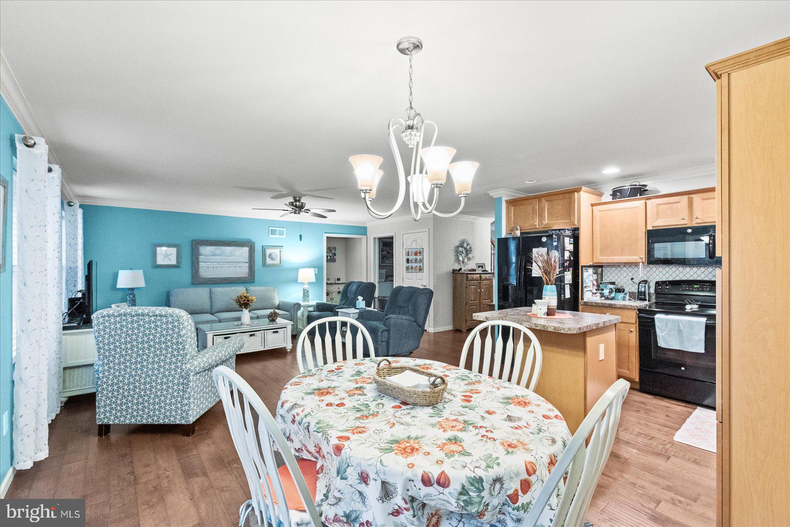 555 Countryside Road Seven Valleys, PA 17360 - Photo 19 of 56 a dining room with furniture and wooden floor