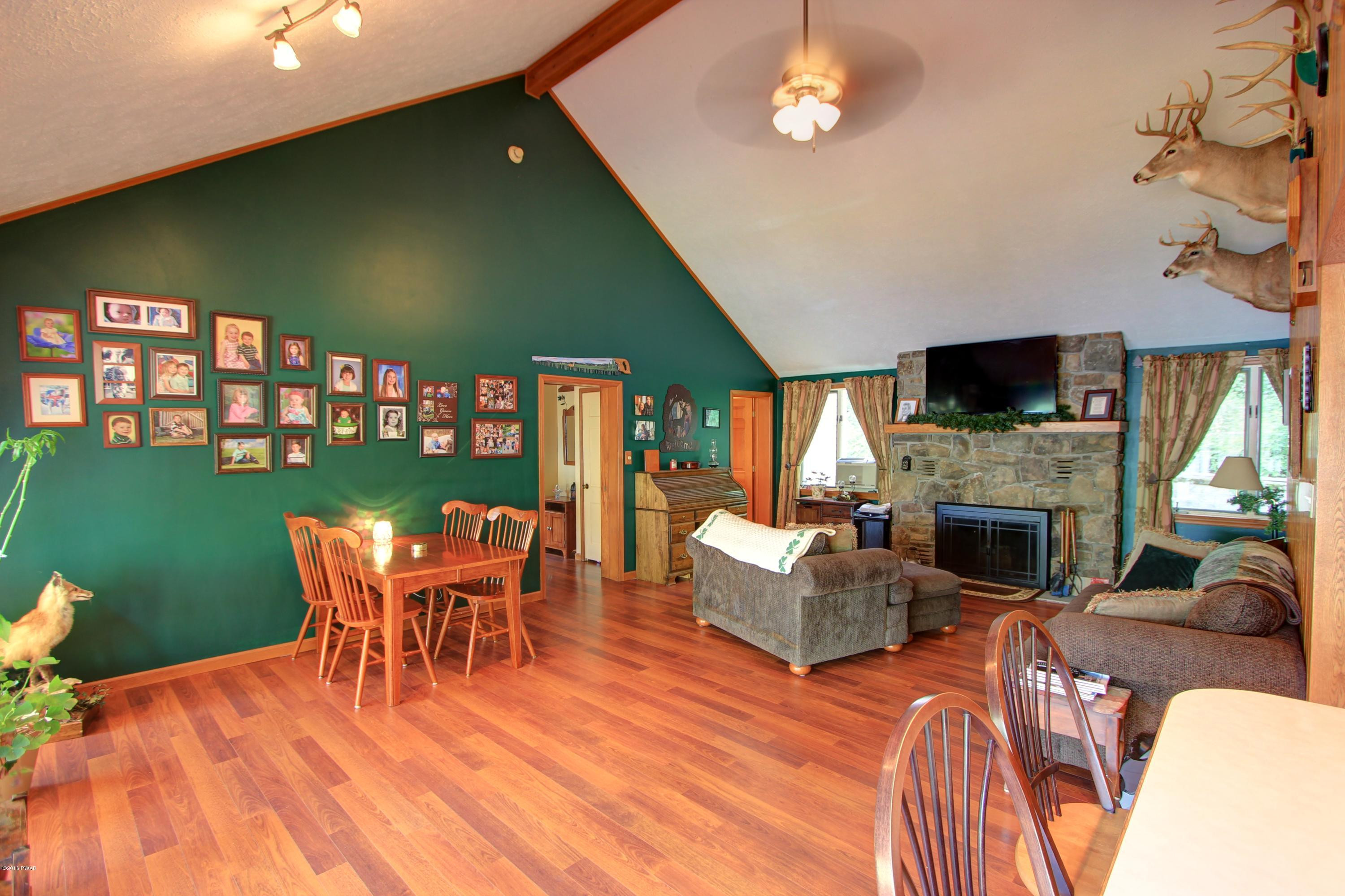 146 Pellet Road Paupack, PA 18451 - Photo 16 of 35 2nd Livingroom