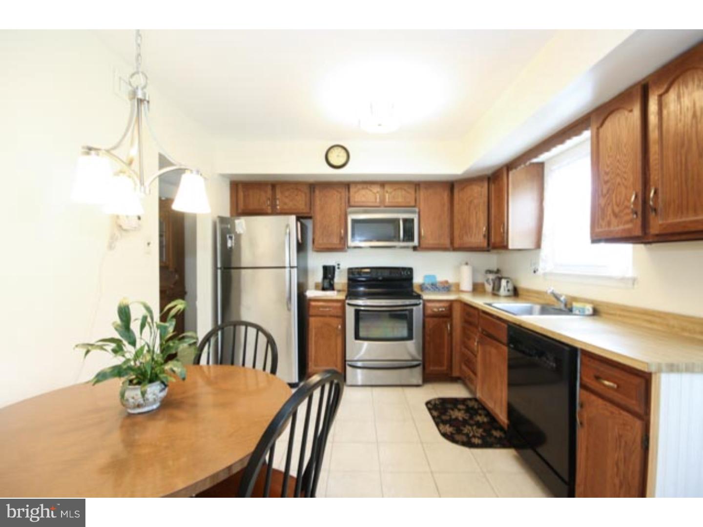 10 Forrester Road Horsham, PA 19044 - Photo 10 of 25 Kitchen