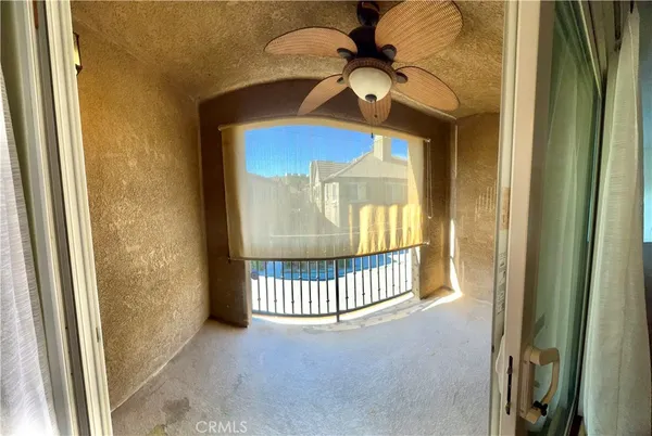 $525,000 | 28382 Mirabelle Lane, Saugus, CA 91350