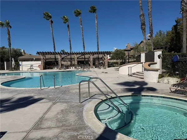 $525,000 | 28382 Mirabelle Lane, Saugus, CA 91350