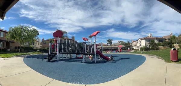 $525,000 | 28382 Mirabelle Lane, Saugus, CA 91350