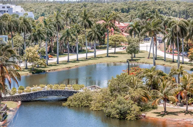 a view of a lake with houses