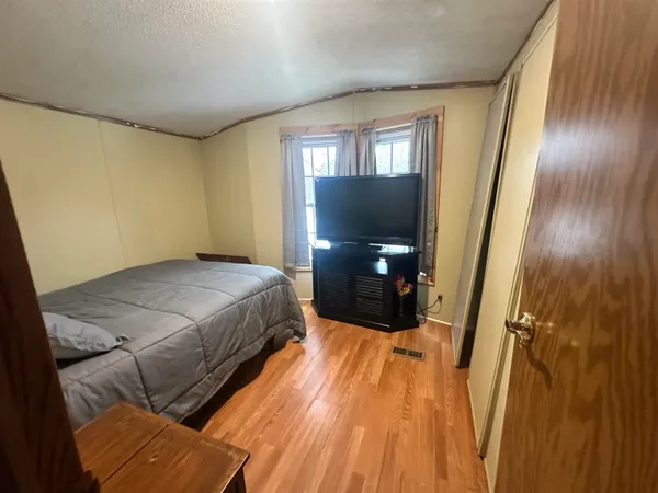 $39,900 | 36 Trillium Lane, Charlestown, NH 03603