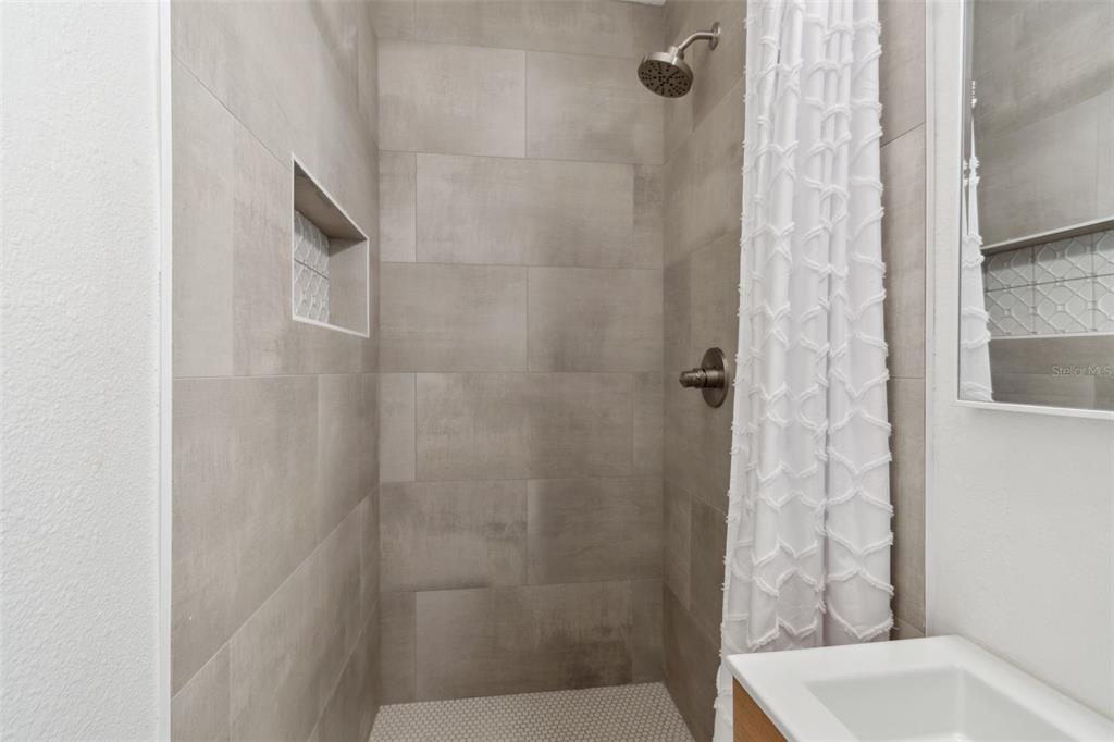 1503 4th Street Southwest Largo, FL 33770 - Photo 27 of 32 Gallery Image 27