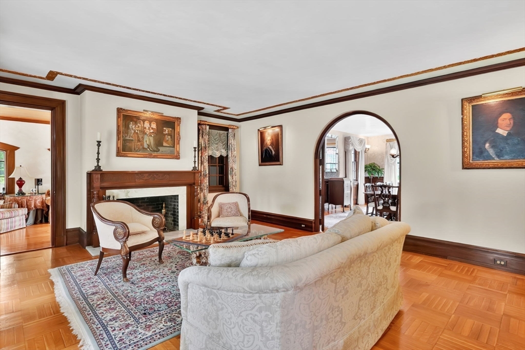 135 Forest Glen Road Longmeadow, MA 01106 - Photo 8 of 42