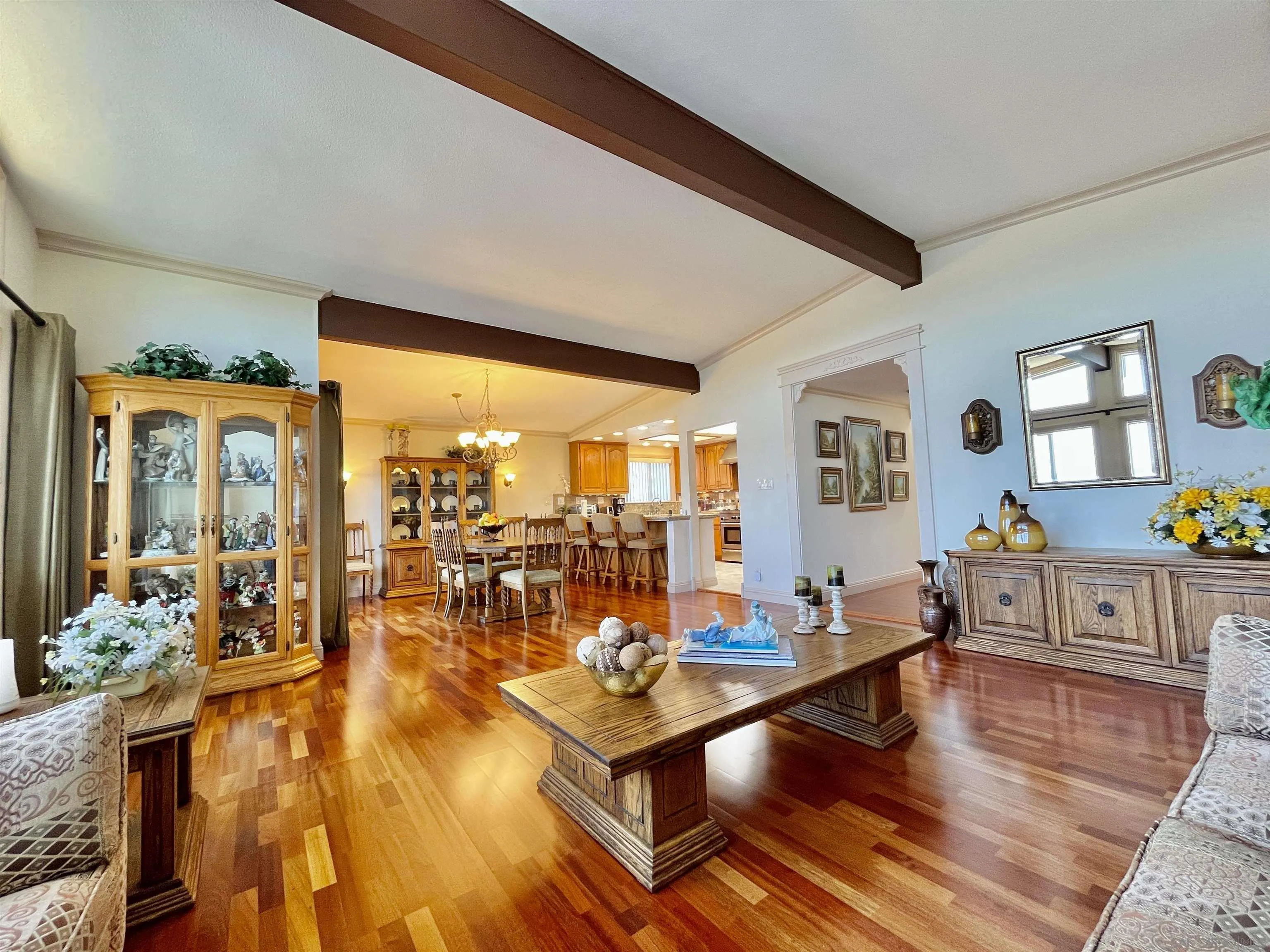 8844 Golf Drive Spring Valley, CA 91977 - Photo 6 of 56 a living room with furniture and wooden floor