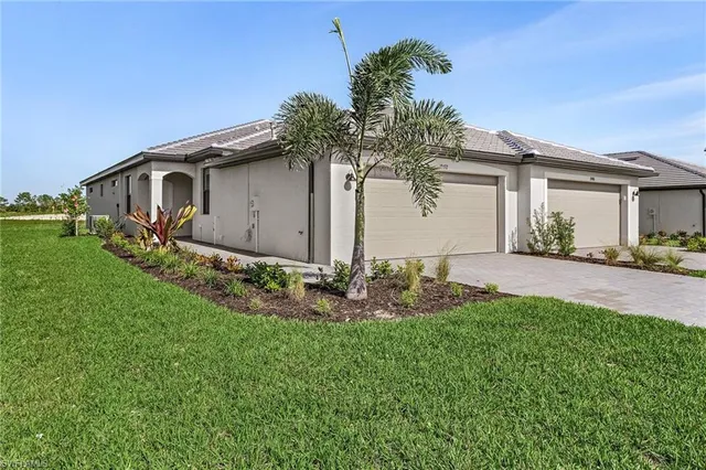 $2,550 | 19528 Hinkley Drive, Estero, FL 33928