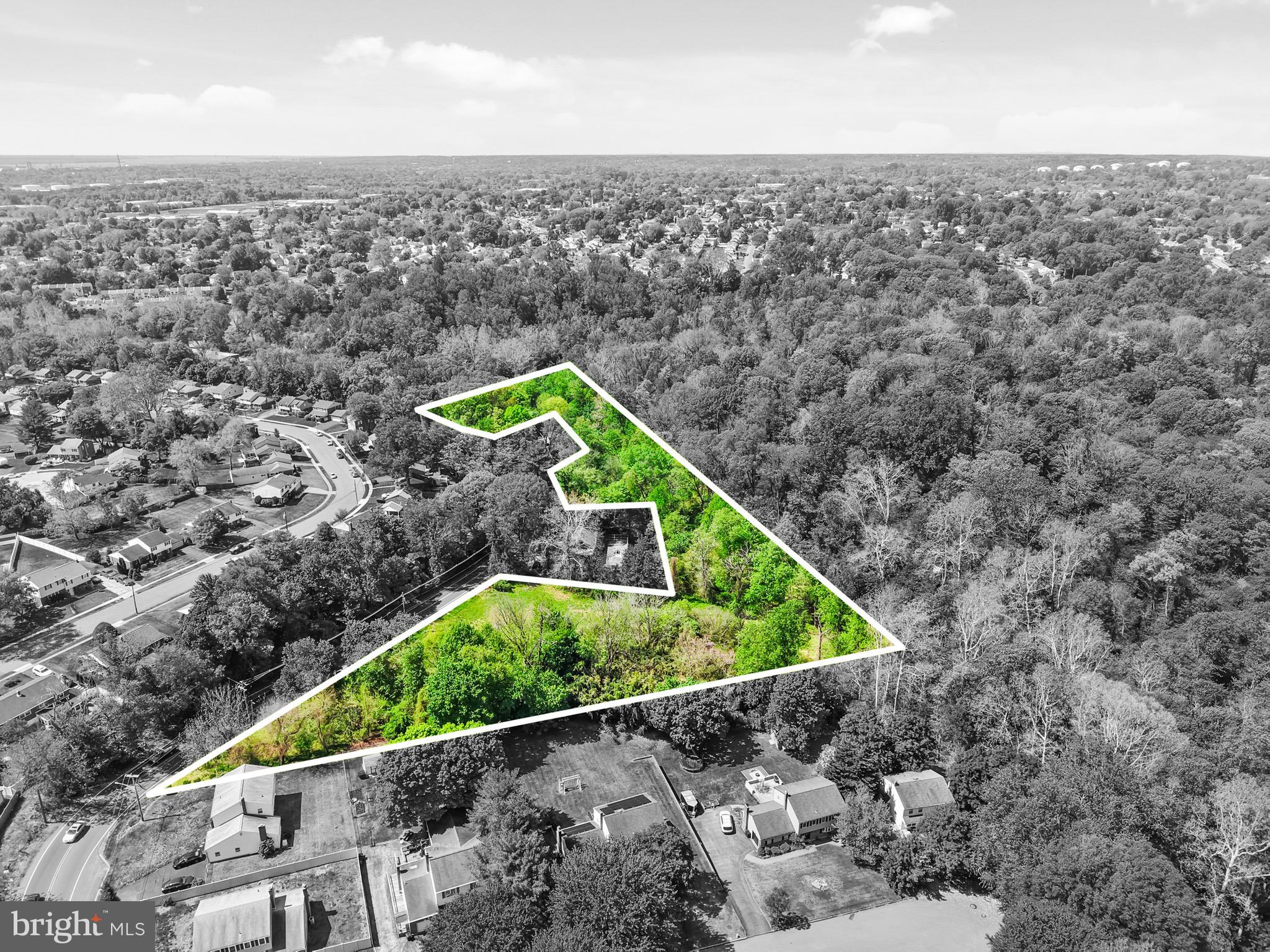 386 Dutton Mill Road Brookhaven, PA 19015 - Photo 2 of 12 an aerial view of a house