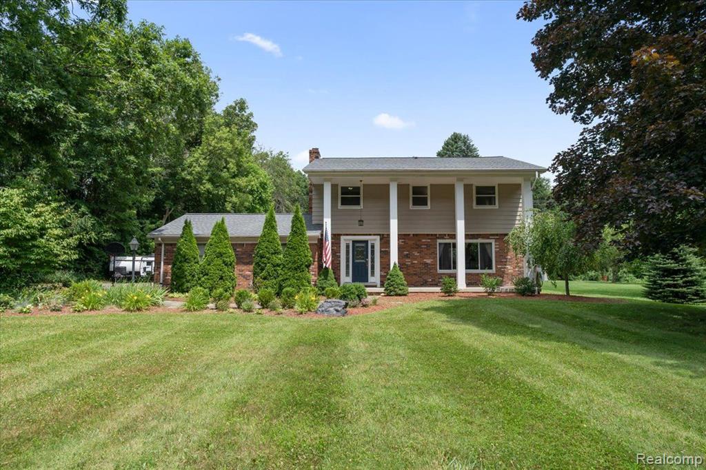 3488 Norton Road Howell, MI 48843 - Photo 1 of 30