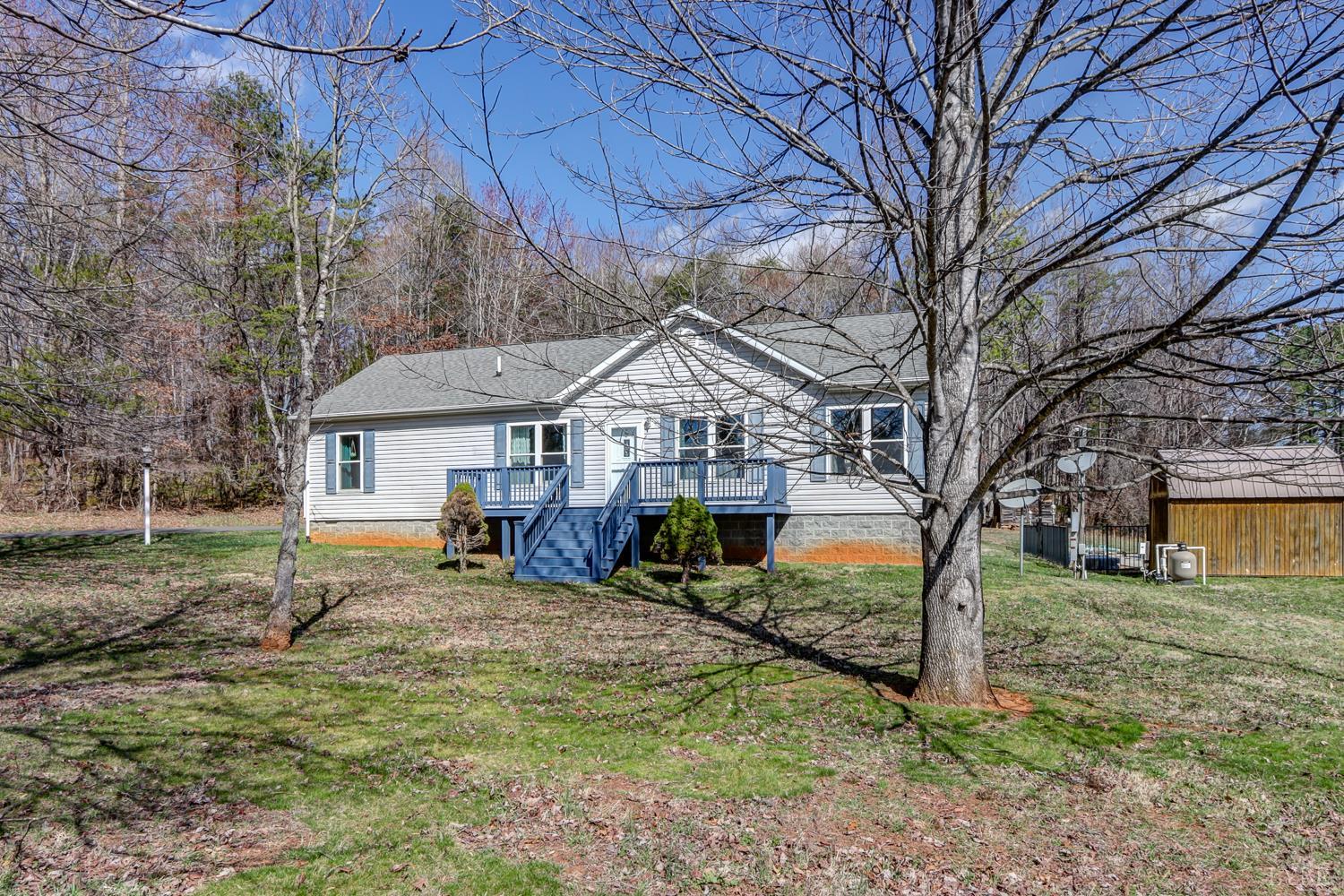 1230 Spencer Road Concord, VA 24538 - Photo 4 of 58