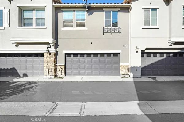 $698,000 | 2234 Winifred Street, Unit 2, Simi Valley, CA 93063