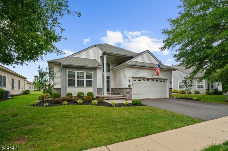 79 Renaissance Boulevard Somerset, NJ 08873 - Photo 2 of 26