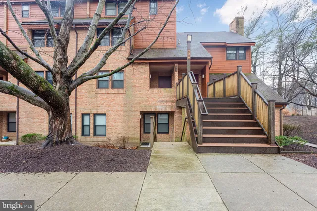 $310,000 | 7579 Weather Worn Way, Unit D, Columbia, MD 21046