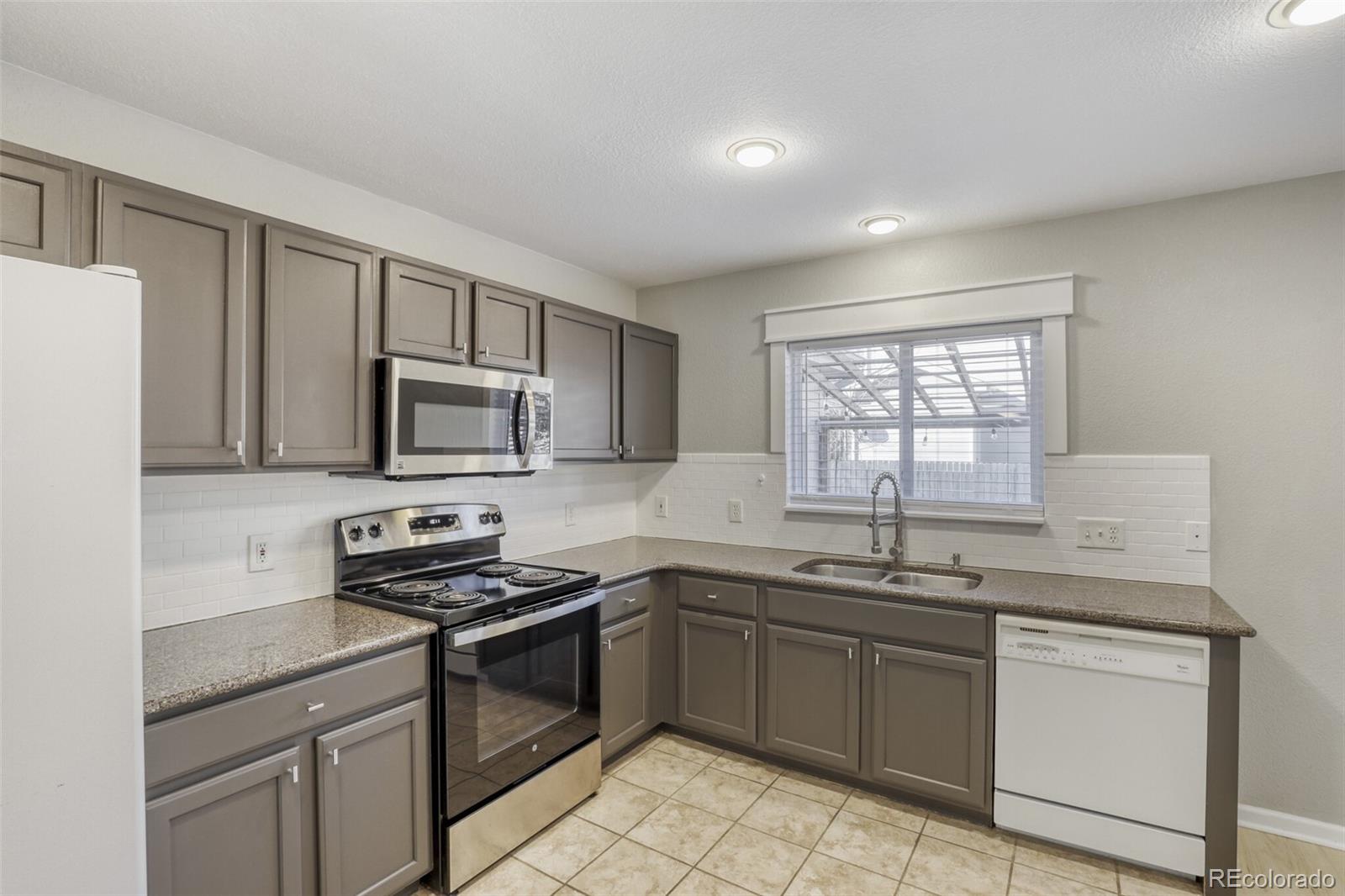 3637 Dexter Court Denver, CO 80207 - Photo 13 of 34