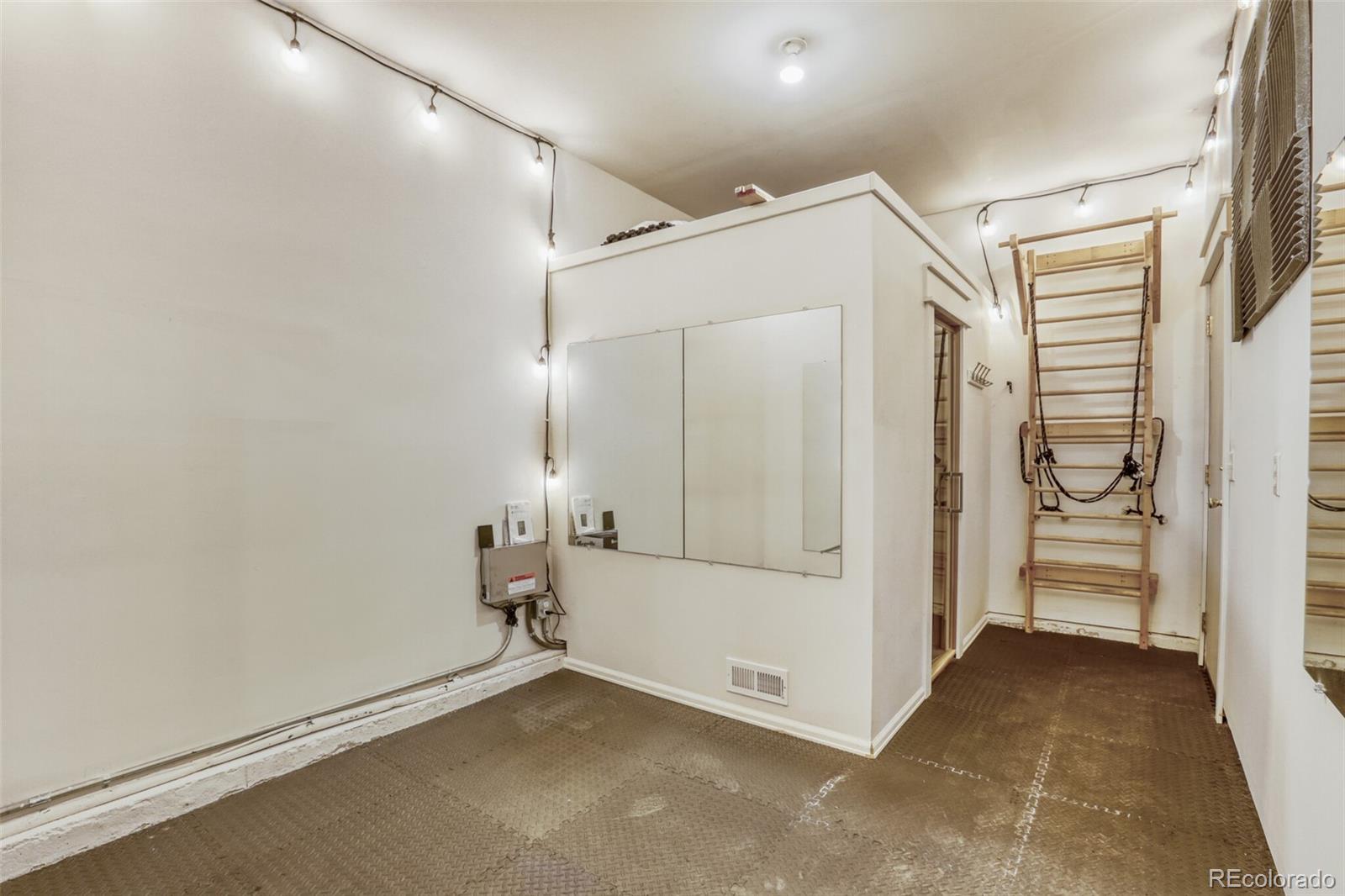 3637 Dexter Court Denver, CO 80207 - Photo 29 of 34