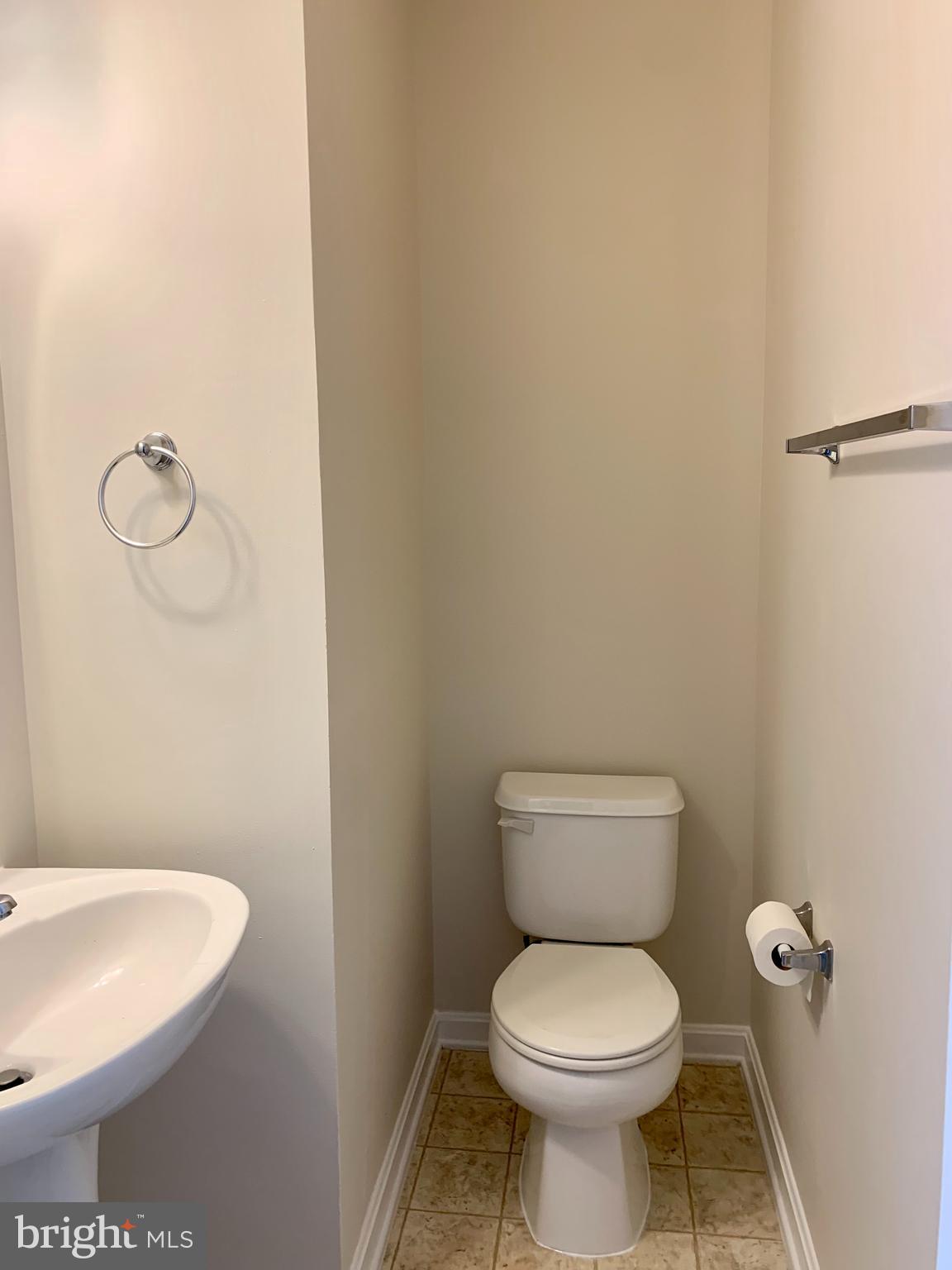 916 Persimmon Place Culpeper, VA 22701 - Photo 12 of 23 2nd level half bath