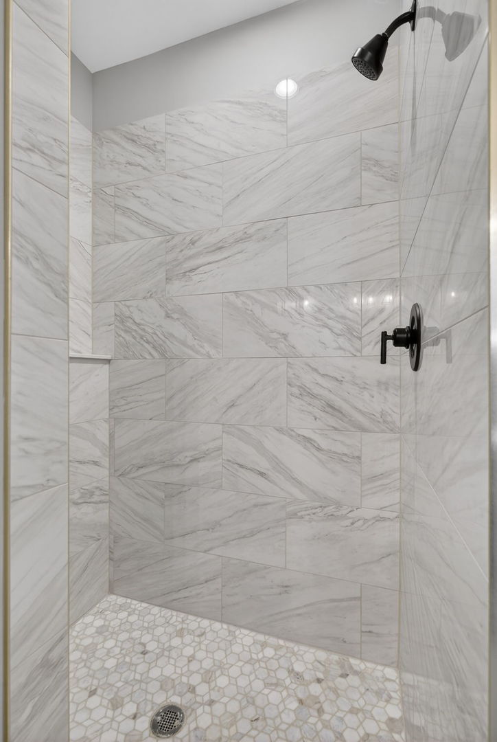 1165 Farmstone Drive Diamond, IL 60416 - Photo 15 of 35 a bathroom with a shower