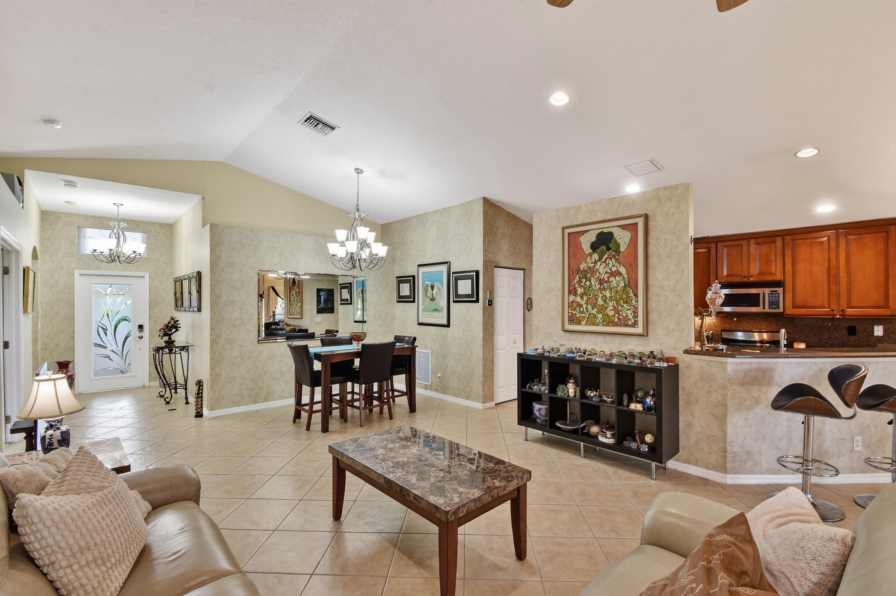 12107 Roma Road Boynton Beach, FL 33436 - Photo 6 of 20 12107RomaRd(8)