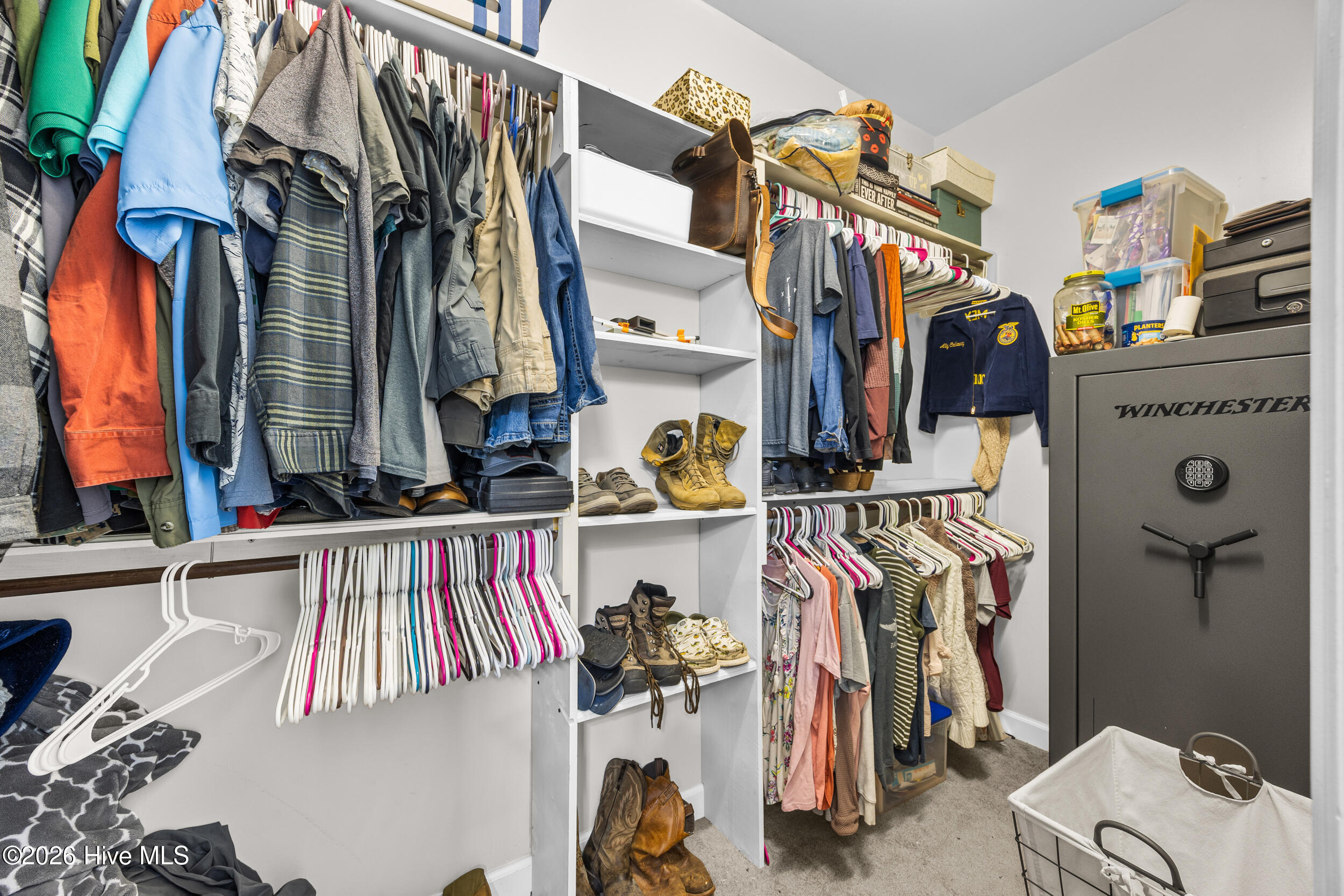 1003 Humphrey Road Jacksonville, NC 28540 - Photo 16 of 29 1003 Humphrey Road Walk In Closet