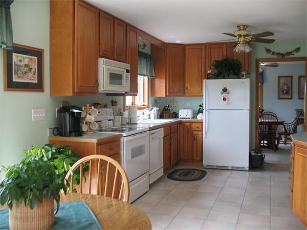 21 Piasta Road Dudley, MA 01571 - Photo 5 of 28