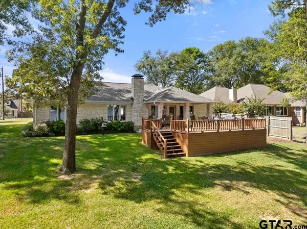 $699,000 | 22780 Diamond Bay Drive, Frankston, TX 75763