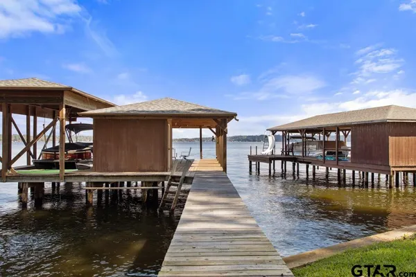 $699,000 | 22780 Diamond Bay Drive, Frankston, TX 75763