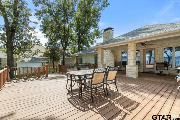 $699,000 | 22780 Diamond Bay Drive, Frankston, TX 75763