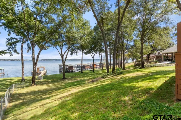 $699,000 | 22780 Diamond Bay Drive, Frankston, TX 75763