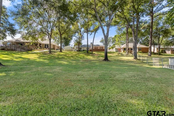 $699,000 | 22780 Diamond Bay Drive, Frankston, TX 75763