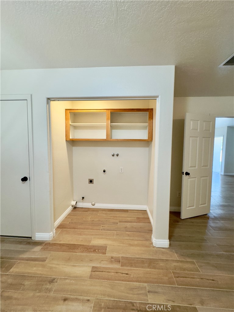 12401 Tesuque Road Apple Valley, CA 92308 - Photo 8 of 21