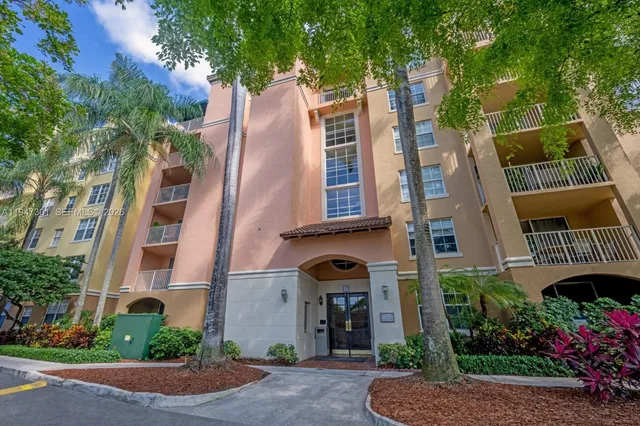 $2,750 | 19555 East Country Club Drive, Unit 8505, Aventura, FL 33180
