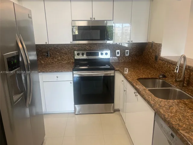 $2,750 | 19555 East Country Club Drive, Unit 8505, Aventura, FL 33180