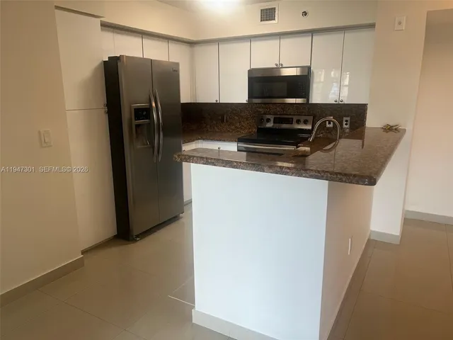 $2,750 | 19555 East Country Club Drive, Unit 8505, Aventura, FL 33180