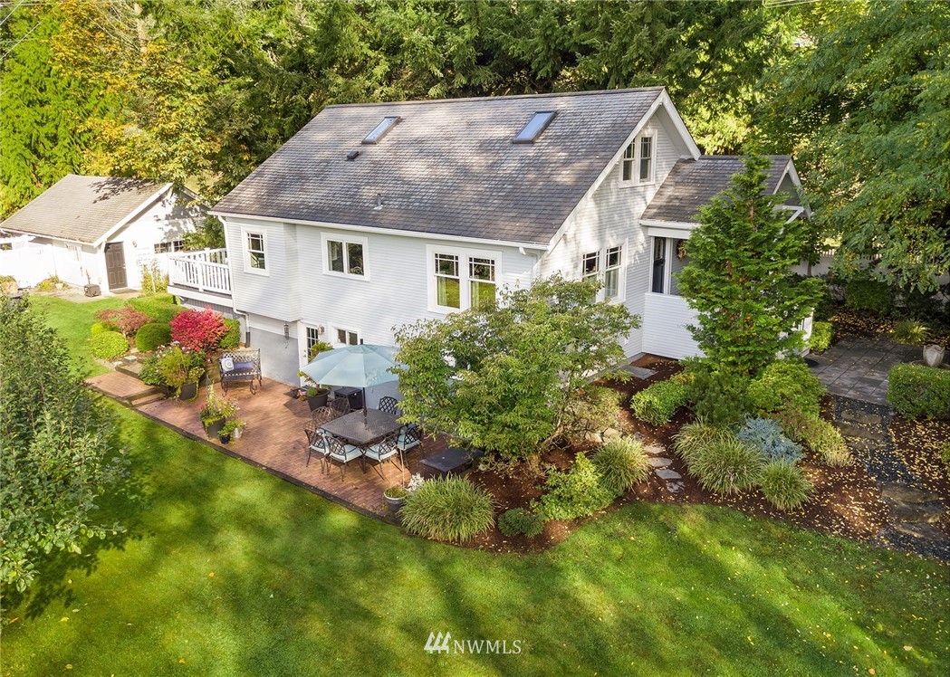 17929 Southeast May Valley Road Renton, WA 98059 - Photo 2 of 38