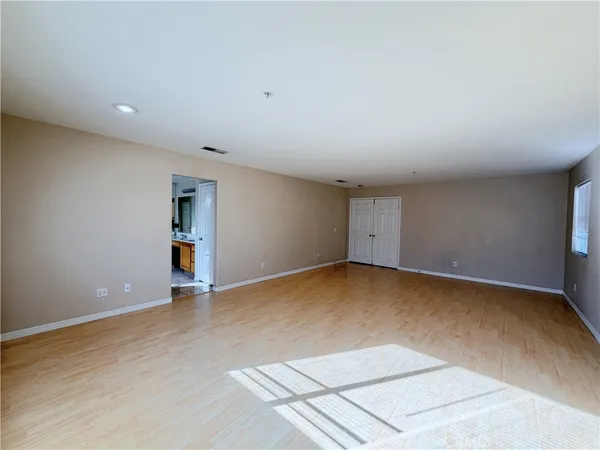 $3,600 | 5793 Oakdale Lane, Fontana, CA 92336