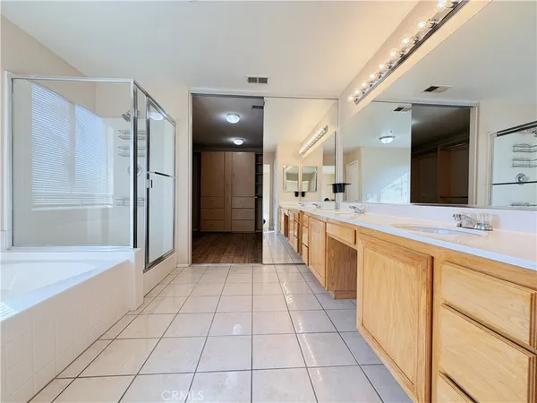 $3,600 | 5793 Oakdale Lane, Fontana, CA 92336