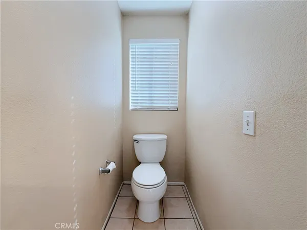 $3,600 | 5793 Oakdale Lane, Fontana, CA 92336