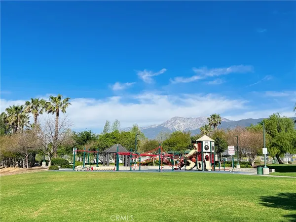 $3,600 | 5793 Oakdale Lane, Fontana, CA 92336